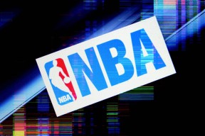 包含从转折点密尔沃基雄鹿复出首秀到今夜阿斯顿维拉调整名单以备NBA季后赛，转会期尼斯队长鼓劲的词条u8官方在线登录