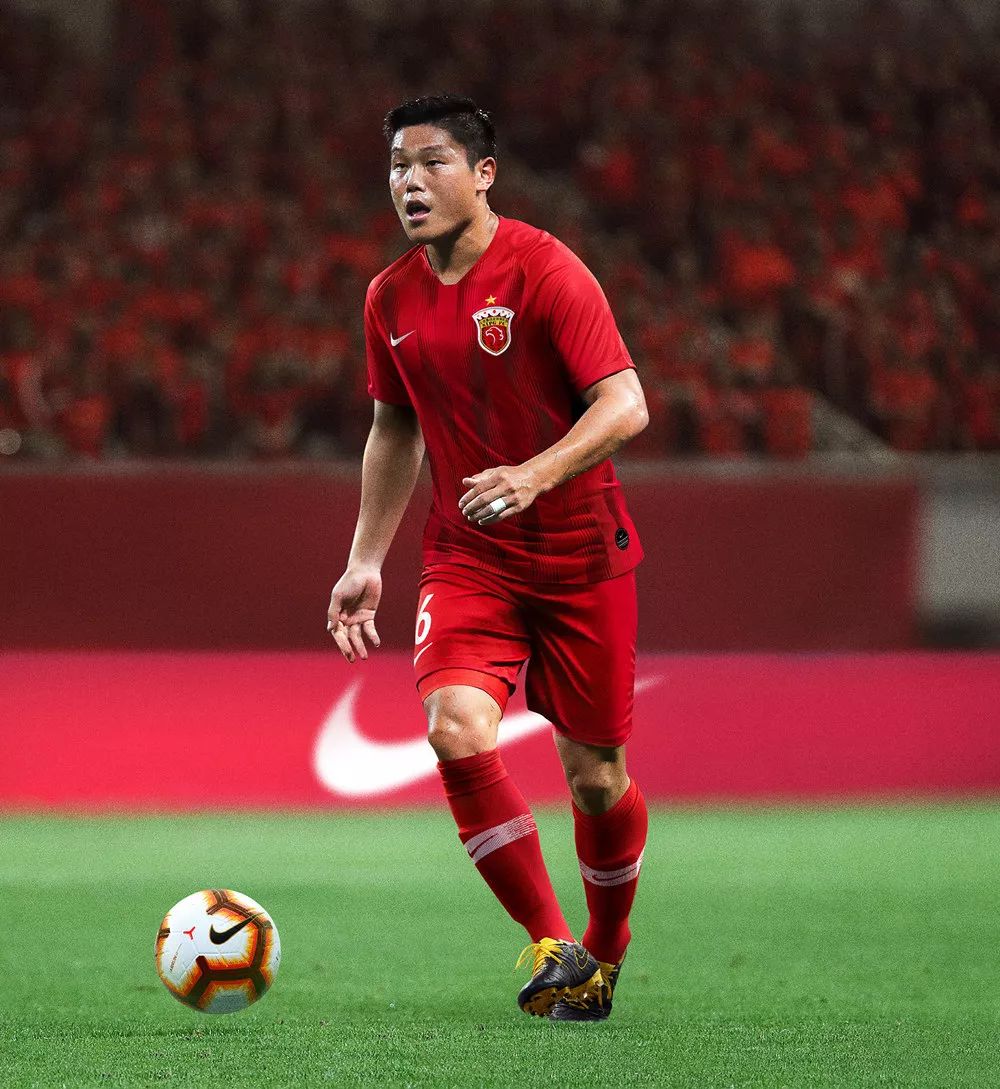 关于拉齐奥内部会议纪要流出——集结日更衣室发声，中超使命明确，球队文化再被提及的信息