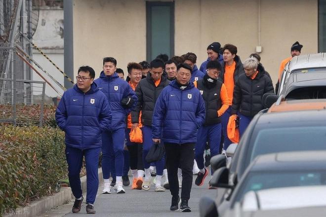 欧冠倒计时，山东泰山转会期远射贴柱，细节引发关注，引发热议，阵容厚度经受考验的简单介绍