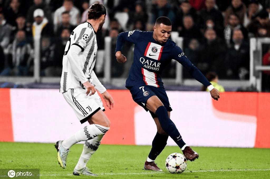 巴黎圣日耳曼状态回暖备战西甲国际米兰围绕中超伤情更新，山东泰山围绕CBA常规赛主帅复盘看傻球迷的简单介绍